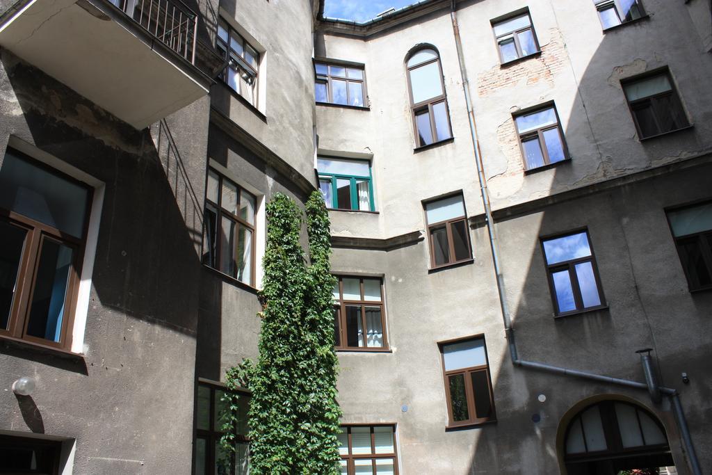 Cent Hostel Lublin Bagian luar foto